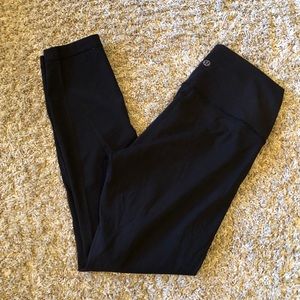 Black lululemon leggings